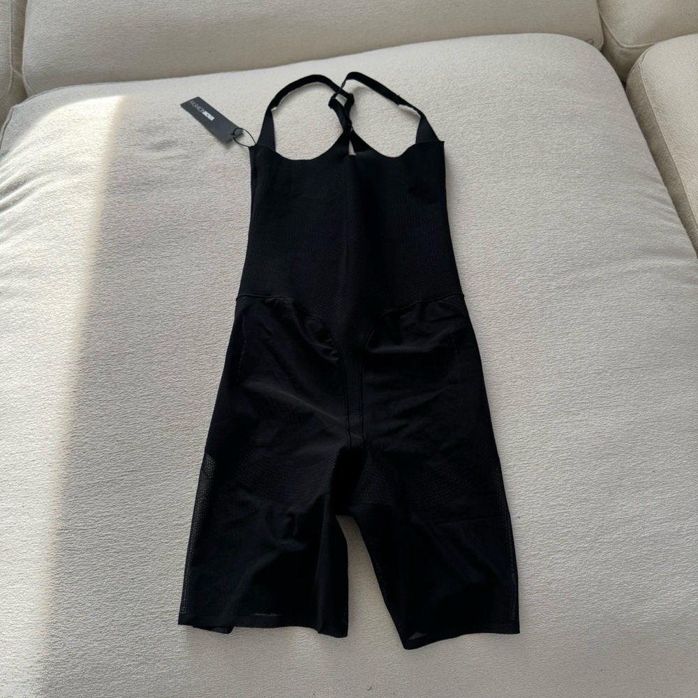 ✨ Fashion Nova Power Mesh Butt Lifting Shapewear Bodysuit – NWT ✨ - Picture 5 of 6